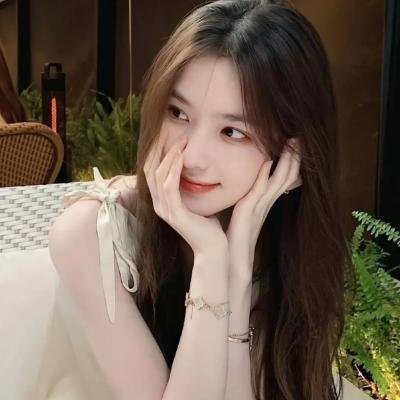 艳谍飘香